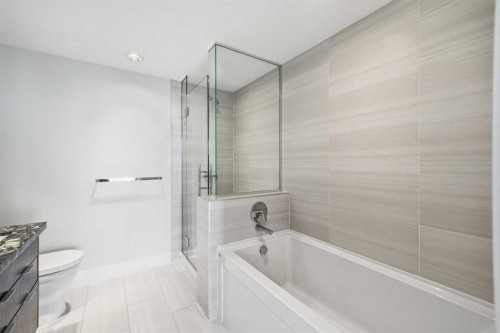 1604-510 6 Avenue Se, Calgary, AB - Indoor Photo Showing Bathroom