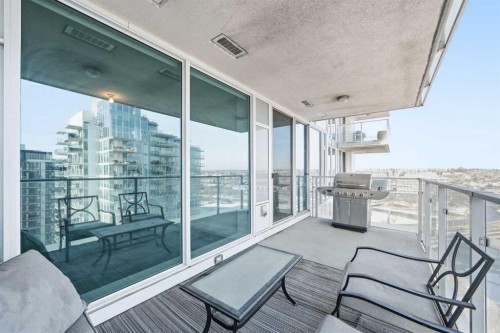 1604-510 6 Avenue Se, Calgary, AB - Outdoor With Balcony With Exterior