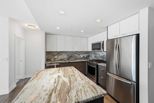 1604-510 6 Avenue Se, Calgary, AB - Indoor Photo Showing Kitchen With Stainless Steel Kitchen