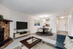 2466-70 Glamis Drive SW Calgary, AB T3E 6T6