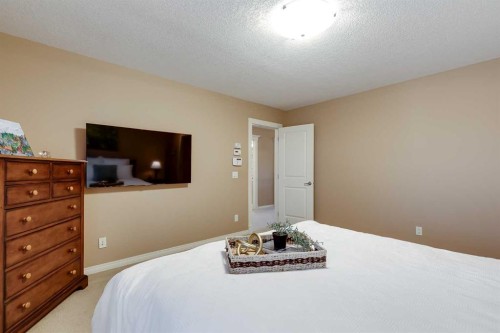 47 Tuscany Estates Close Nw, Calgary, AB - Indoor Photo Showing Bedroom