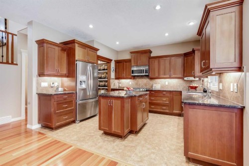 47 Tuscany Estates Close Nw, Calgary, AB - Indoor Photo Showing Kitchen With Stainless Steel Kitchen