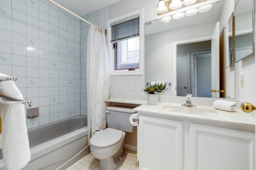 31 Scenic Hill Close Nw, Calgary, AB 