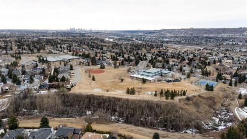 31 Scenic Hill Close Nw, Calgary, AB 