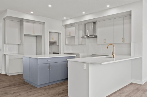 2220 Lancaster Heights Se, Airdrie, AB - Indoor Photo Showing Kitchen