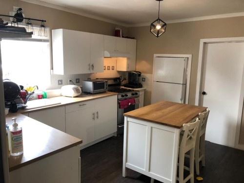 217 Center Street, Milo, AB - Indoor Photo Showing Kitchen
