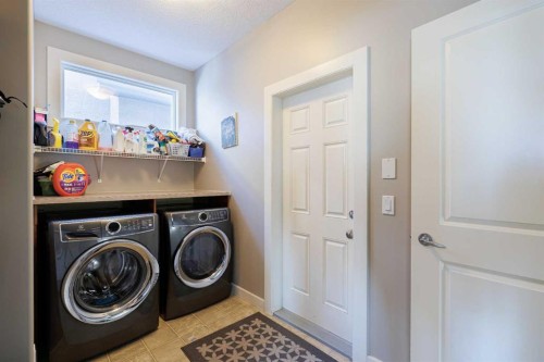 98 Tuscany Estates Crescent Nw, Calgary, AB - Indoor Photo Showing Laundry Room