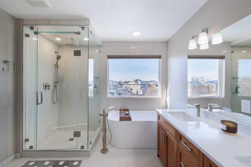 98 Tuscany Estates Crescent Nw, Calgary, AB - Indoor Photo Showing Bathroom
