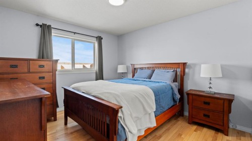158 Covemeadow Road Ne, Calgary, AB - Indoor Photo Showing Bedroom