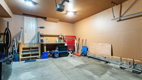 158 Covemeadow Road Ne, Calgary, AB - Indoor Photo Showing Garage