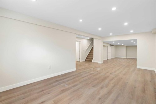 248 Madeira Place Ne, Calgary, AB - Indoor Photo Showing Other Room