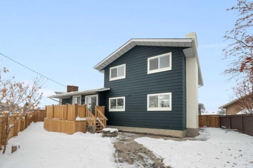 248 Madeira Place Ne, Calgary, AB - Outdoor