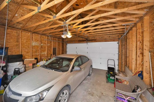 67 Copperstone Circle Se, Calgary, AB - Indoor Photo Showing Garage