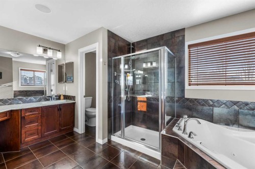 190 Sage Bank Grove Nw, Calgary, AB - Indoor Photo Showing Bathroom