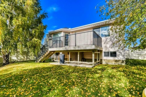 222 Diamond Court Se, Calgary, AB - Outdoor With Balcony With Deck Patio Veranda