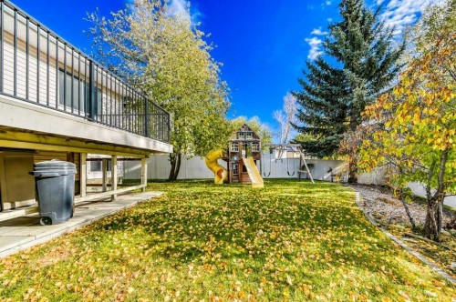 222 Diamond Court Se, Calgary, AB - Outdoor