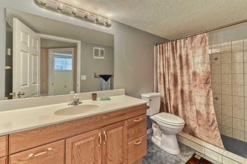 7 Scotia Landing Nw, Calgary, AB 