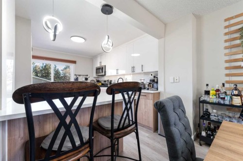 4608 70 Street Nw, Calgary, AB 