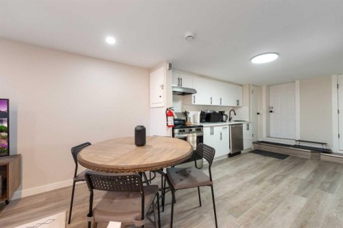 4608 70 Street Nw, Calgary, AB 