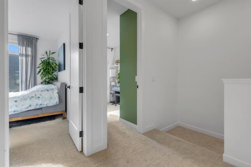 213 Greenbriar Common Nw, Calgary, AB - Indoor