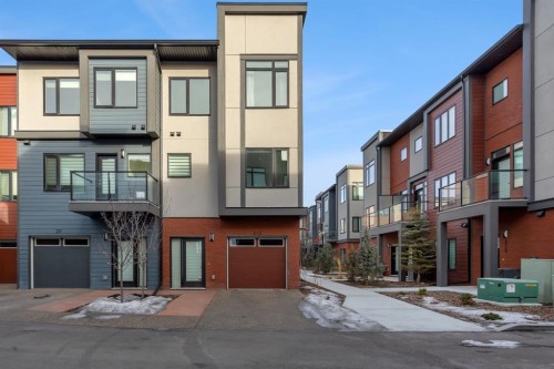 213 Greenbriar Common Nw, Calgary, AB - Outdoor With Balcony With Facade