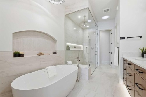 741 Serenity Bend, Heritage Pointe, AB - Indoor Photo Showing Bathroom