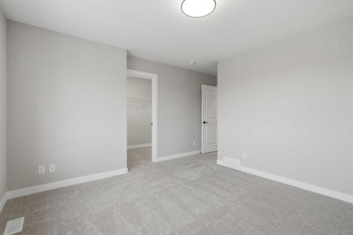 51 Belvedere Crescent Se, Calgary, AB - Indoor Photo Showing Other Room