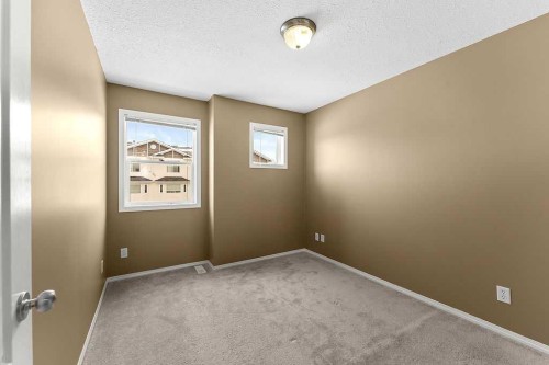 215 Strathcona Circle, Strathmore, AB - Indoor Photo Showing Other Room