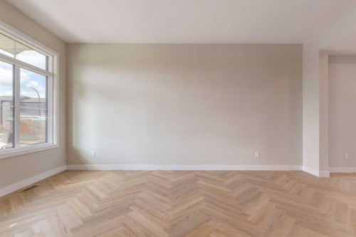 466 River Avenue, Cochrane, AB - Indoor Photo Showing Other Room