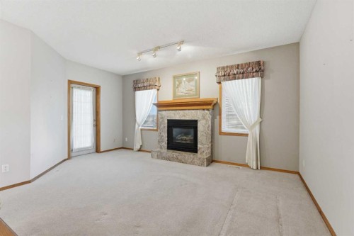 531 Sierra Morena Court Sw, Calgary, AB - Indoor With Fireplace