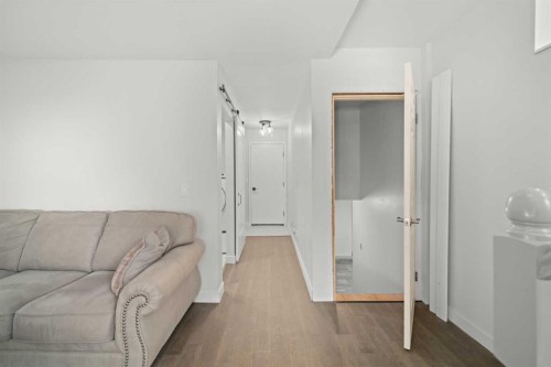 51 Hunters Crescent, Okotoks, AB - Indoor