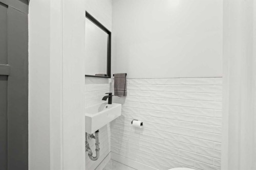 51 Hunters Crescent, Okotoks, AB - Indoor