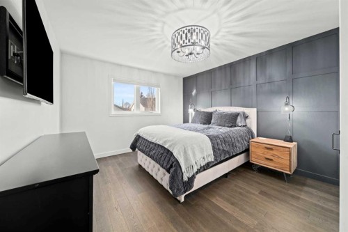 51 Hunters Crescent, Okotoks, AB - Indoor Photo Showing Bedroom