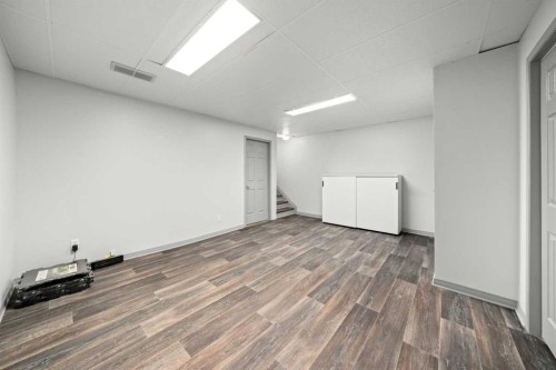 51 Hunters Crescent, Okotoks, AB - Indoor