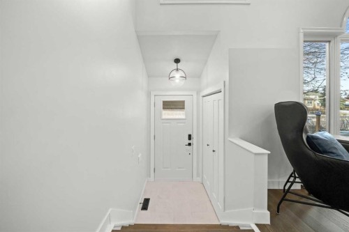 51 Hunters Crescent, Okotoks, AB - Indoor