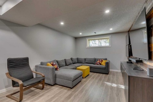 144 Masters Link Se, Calgary, AB - Indoor Photo Showing Other Room