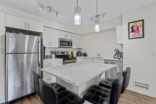 2313-99 Copperstone Park Se, Calgary, AB - Indoor Photo Showing Kitchen