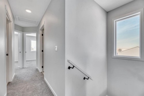 247 Annette Villas Nw, Calgary, AB - Indoor Photo Showing Other Room