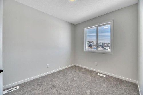 247 Annette Villas Nw, Calgary, AB - Indoor Photo Showing Other Room
