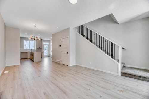 247 Annette Villas Nw, Calgary, AB - Indoor