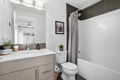70-111 Rainbow Falls Gate, Chestermere, AB - Indoor Photo Showing Bathroom