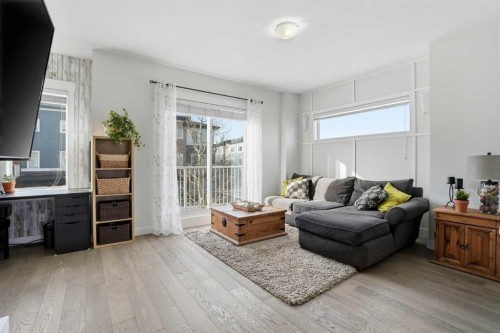 70-111 Rainbow Falls Gate, Chestermere, AB - Indoor Photo Showing Living Room