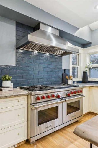 3019 6 Street Sw, Calgary, AB - Indoor Photo Showing Kitchen