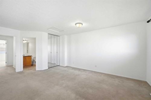 132 Royal Birch Mount Nw, Calgary, AB - Indoor Photo Showing Other Room