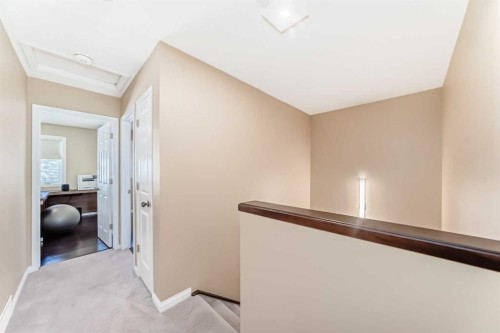 402 Citadel Heights Nw, Calgary, AB - Indoor Photo Showing Other Room