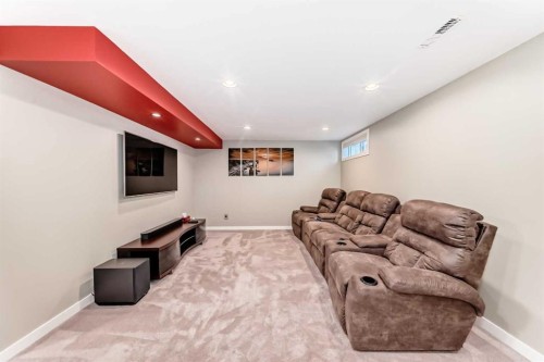 402 Citadel Heights Nw, Calgary, AB - Indoor Photo Showing Other Room