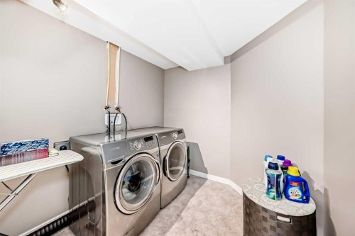 402 Citadel Heights Nw, Calgary, AB - Indoor Photo Showing Laundry Room