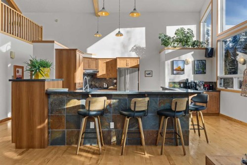 1712 11Th Avenue, Canmore, AB - Indoor