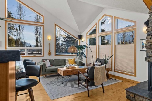 1712 11Th Avenue, Canmore, AB - Indoor