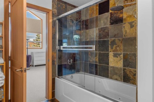 1712 11Th Avenue, Canmore, AB - Indoor Photo Showing Bathroom
